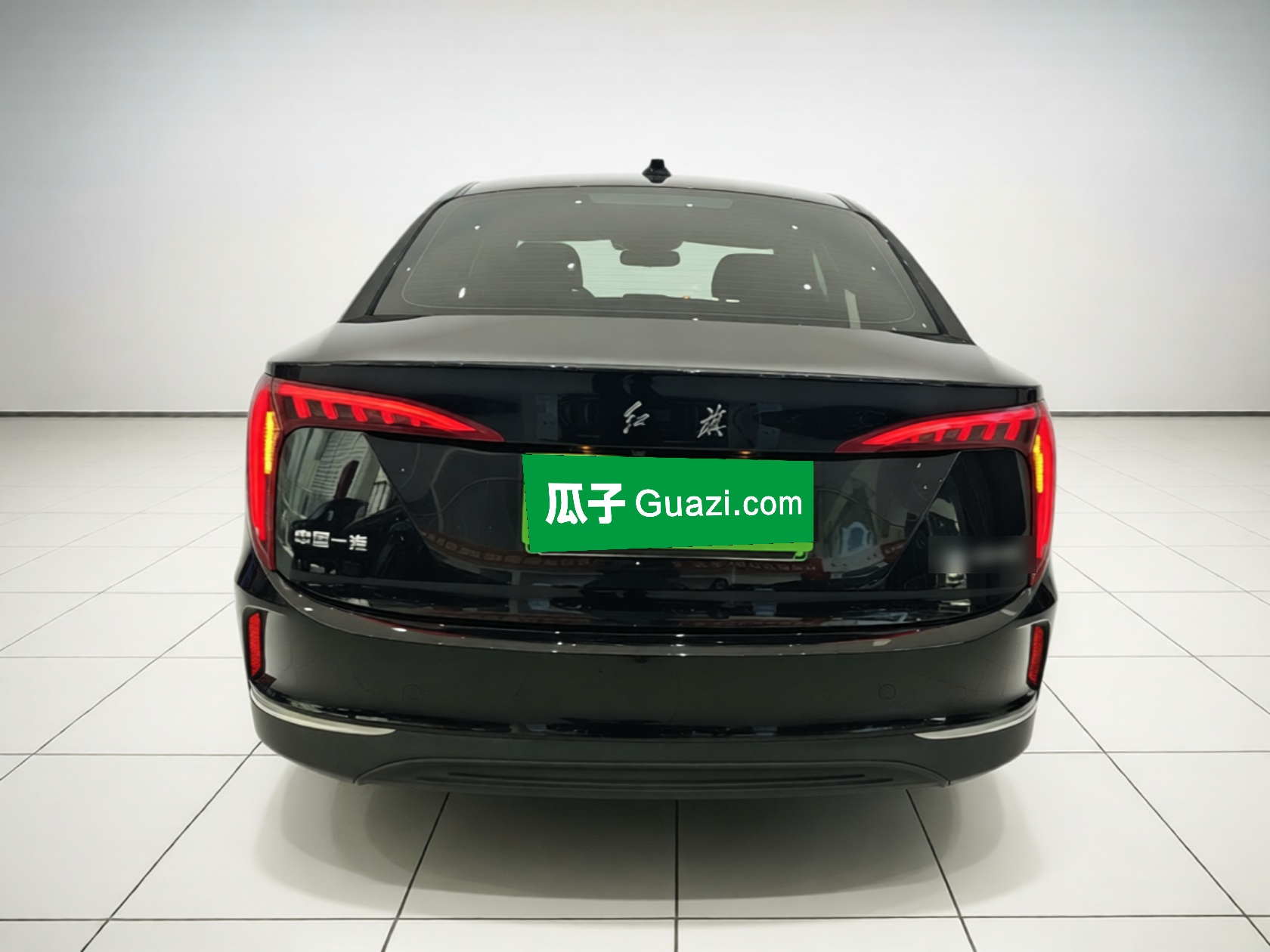 Hongqi E-QM5 2022 431 km Charge & Enjoy Edition — снимка 5