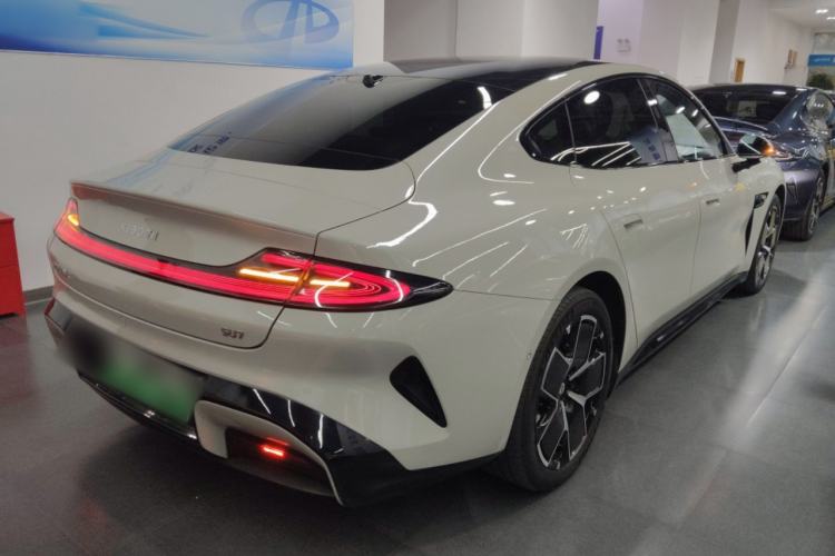 Used Xiaomi Auto SU7 2024 Rear-Drive Ultra-Long Range Advanced Pro-Level Intelligent Driving Version
