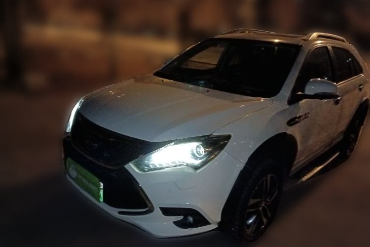 Used BYD Tang New Energy 2015 2.0T Four-Wheel-Drive Flagship Model