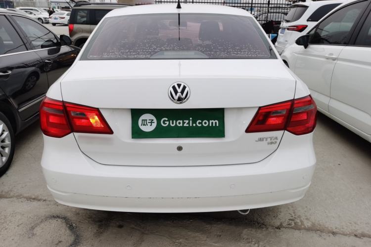 Used Volkswagen Jetta 2015 1.6L Automatic Fashion Model
