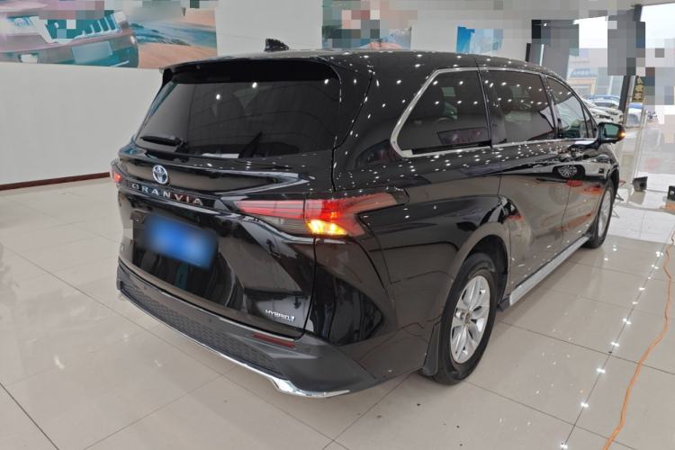 Used Toyota Granvia 2023 2.5L Hybrid Comfort Edition