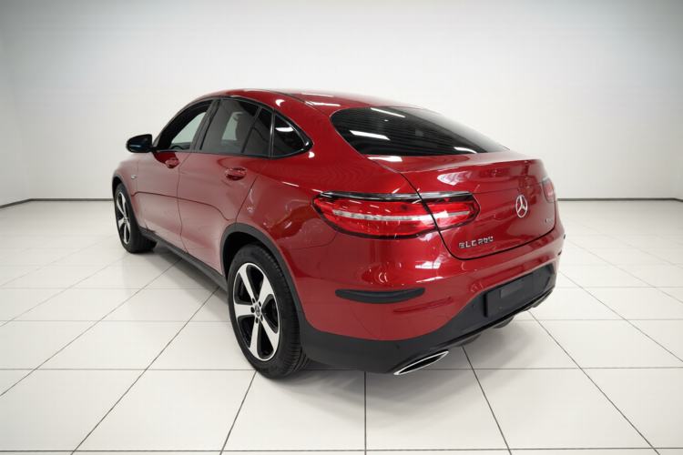 Used Mercedes-Benz GLC Coupe 2019 Facelift GLC 200 4MATIC Coupe SUV Exterior 2