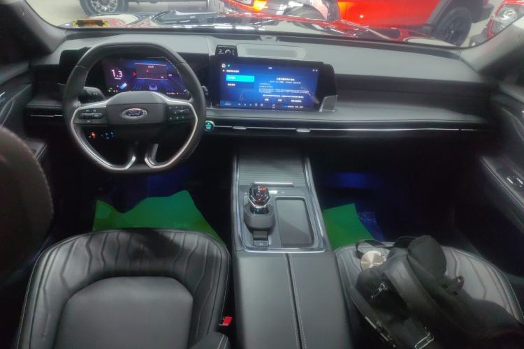 Used Ford Edge 2025 Ford Explorer L 2.0T EcoBoost Two-Wheel Drive 7-Seater Fashion Edition