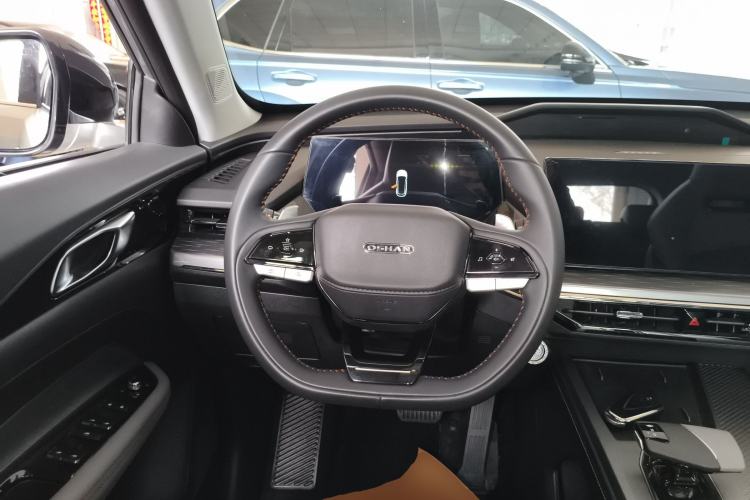 Used CHANGAN OSHAN Z6 2023 Blue Whale 1.5T DCT Smart Edition