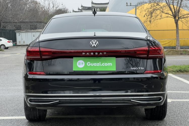 Used Volkswagen Passat 2025 Outstanding Model 380TSI Starry Dragon Edition Exterior 6