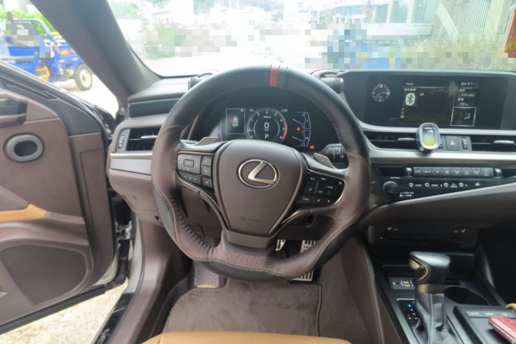 Used Lexus ES 2020 200 Excellence Edition

