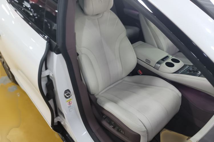 Used Denza Z9GT 2024 1100 Four-Wheel Drive Max Edition
