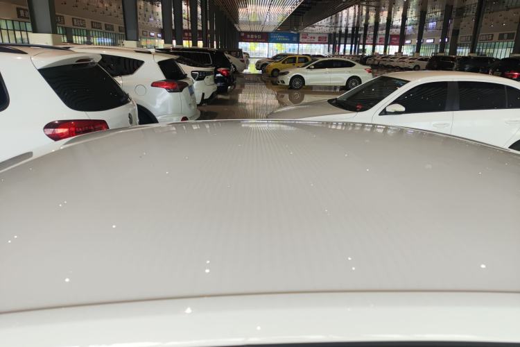 Used Volkswagen Santana 2015 1.6L Automatic Fashion Edition Roof