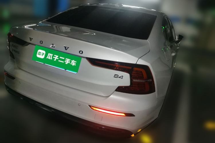 Used Volvo S60 2024 B4 Zhiyuan Luxury Edition