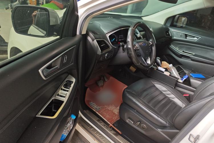 Used Ford Edge 2016 EcoBoost 245 Two-Wheel-Drive Titanium 7-Seater
