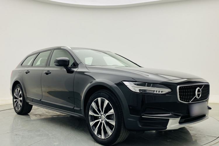 Used Volvo V90 2017 Cross Country T5 AWD Smart Range Edition Exterior 3