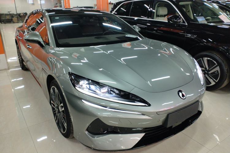 Used Denza Z9GT 2024 1100 Four-Wheel Drive Ultra Version
