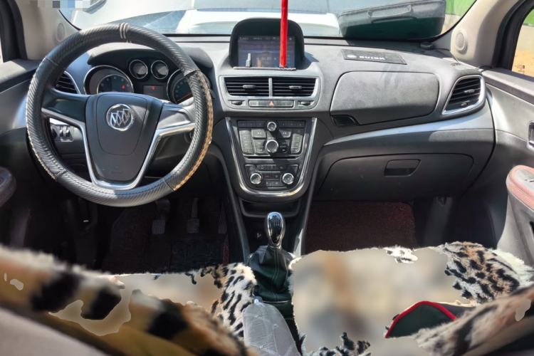 Used Buick Encore 2014 1.4T Manual Two-Wheel Drive Urban Advanced Model Center Console