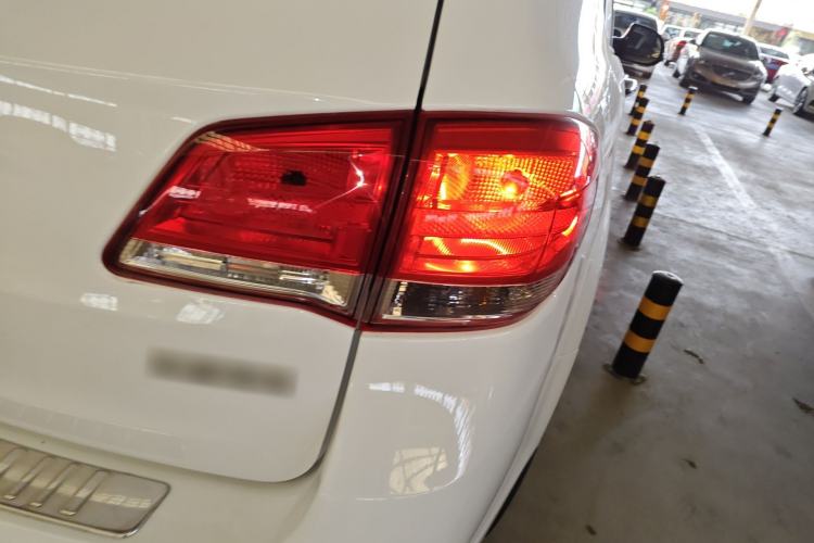 Used Haval H6 2016 Upgraded Model 1.5T Automatic Two-Wheel Drive Elite Version
