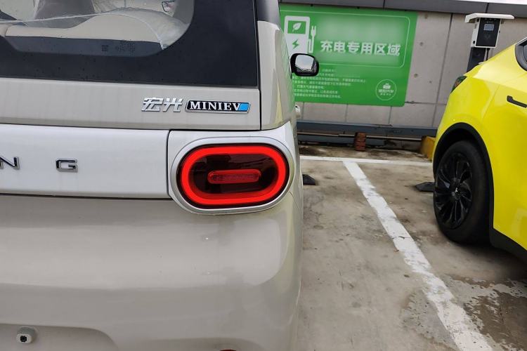 Used Wuling Hongguang MINIEV 2024 3rd Generation 215km Youth Edition