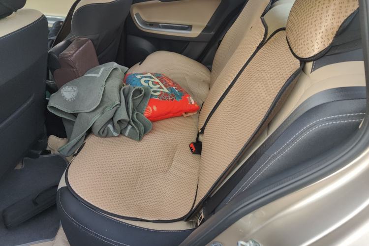 Used Haima Fumei 2014 M5 1.6L Automatic Elite Model Left Rear Seat