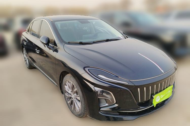 Used Hongqi E-QM5 2022 431 km Charge & Enjoy Edition Front Right 45 Deg