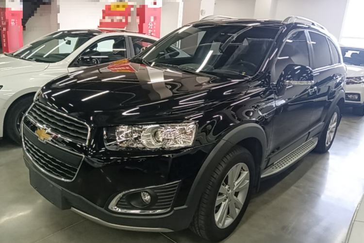 Used Chevrolet Captiva 2015 2.4L 4x4 Flagship Edition 7-Seater