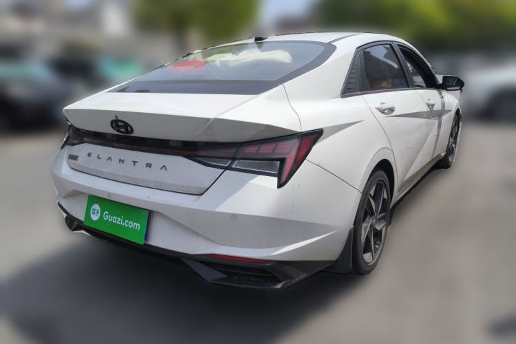 Used Hyundai Elantra 2021 1.5L CVT LUX Prestige Edition Rear Right 45 Deg