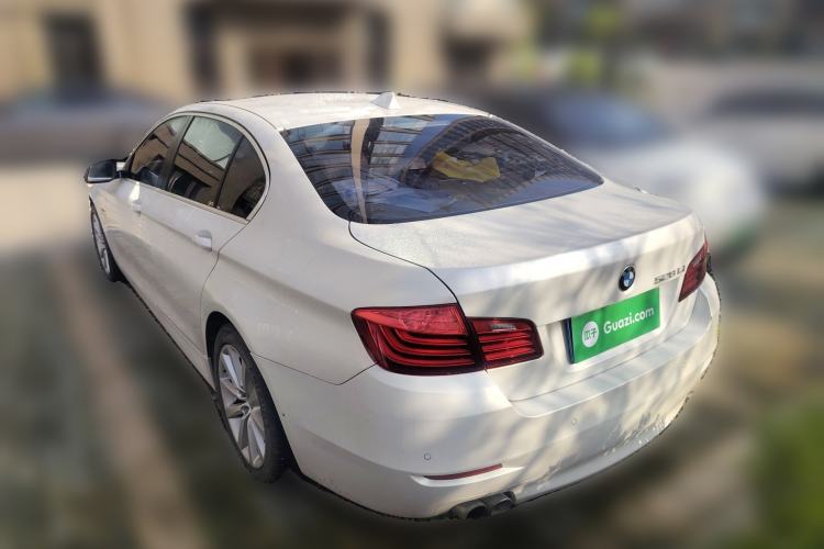 Used BMW 5 Series 2014 528Li Leading Model
