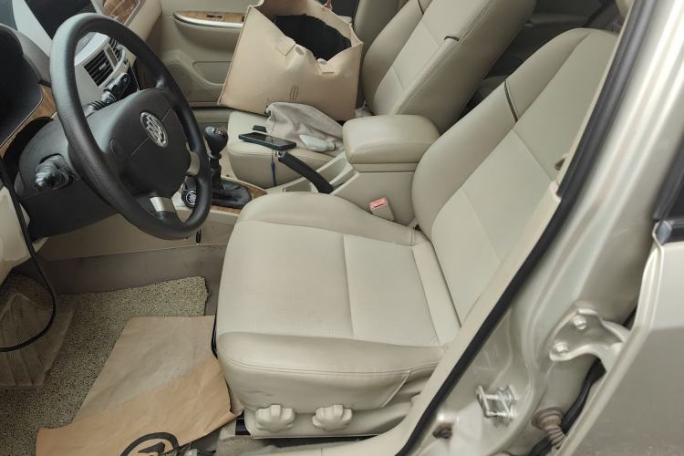 Used Buick Excelle 2015 1.5L Manual Classic Trim Left Front Seat