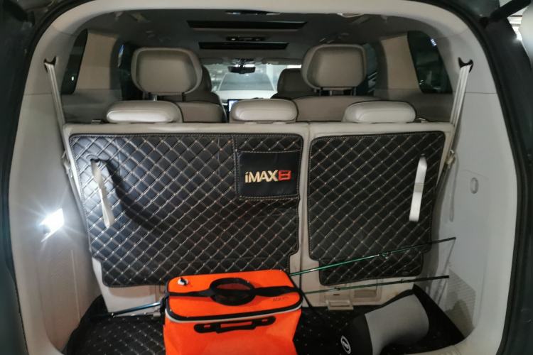 Used Roewe iMAX8 2023 400TGI Comfort Edition Trunk