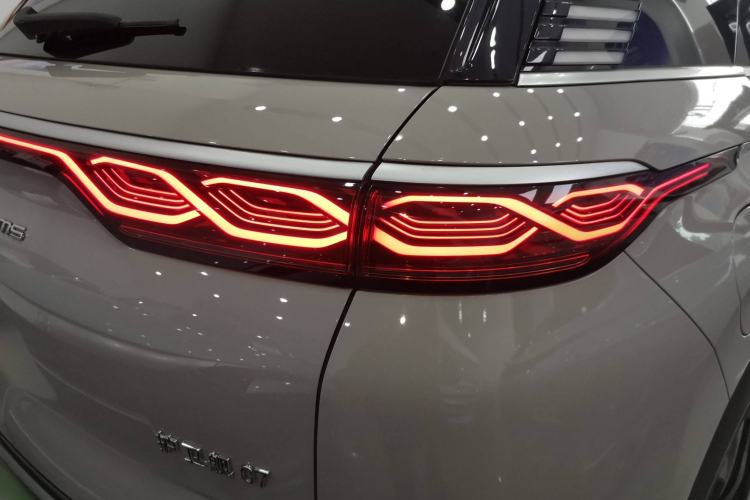 Used BYD Frigate 07 2023 DM-i 100KM Flagship Model Exterior 6