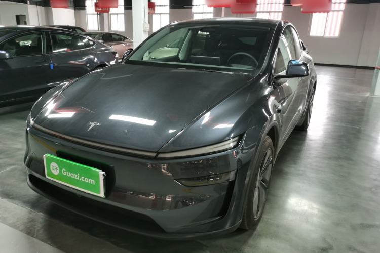 Used Tesla Model Y 2025 Rear-Wheel-Drive Version