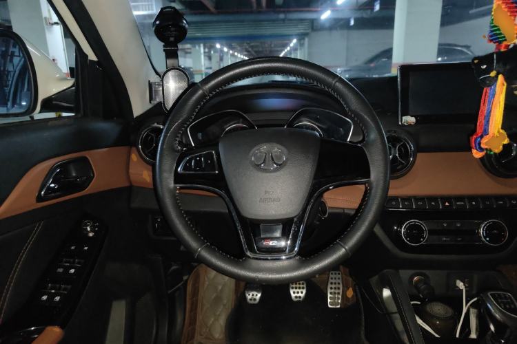 Used BAIC Senova X35 2016 1.5L Manual Luxury Edition Steering Wheel
