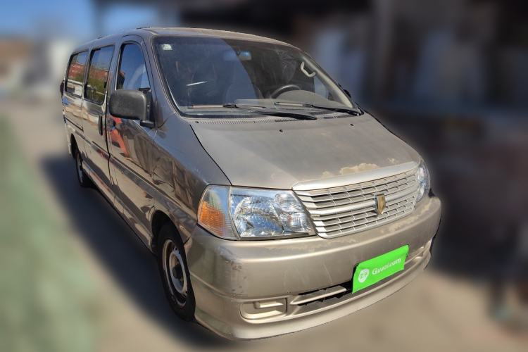Used Jinbei Express 2018 2.0L Standard Version V19 Front Right 45 Deg