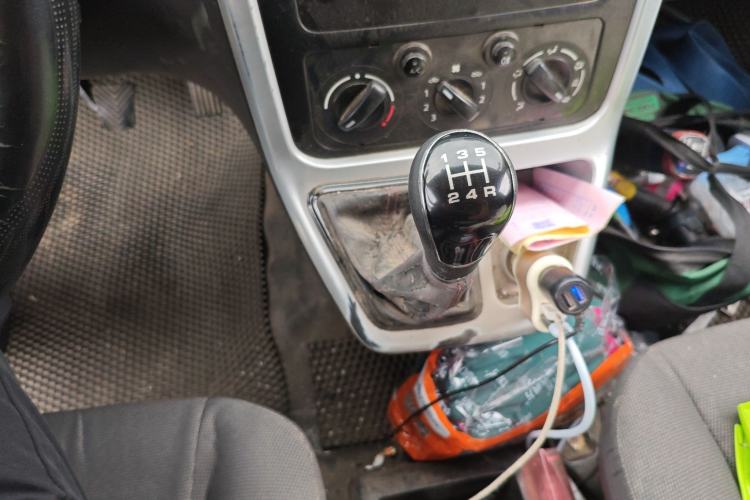 Used CHANGAN KAICHENG Ruixing M70 2019 1.5L Comfort Version 6-Seater China VI Standard Flat Roof Liftback Doors – DAM15KL Gear Lever