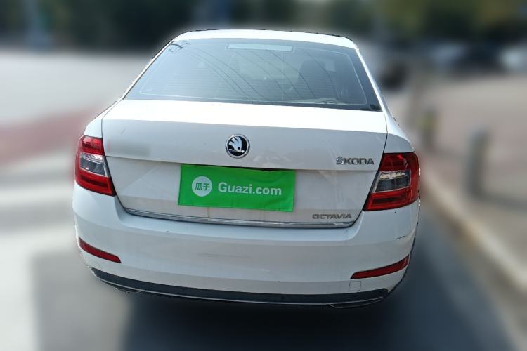 Used Skoda Octavia 2016 1.6L Automatic Smart Drive Edition
