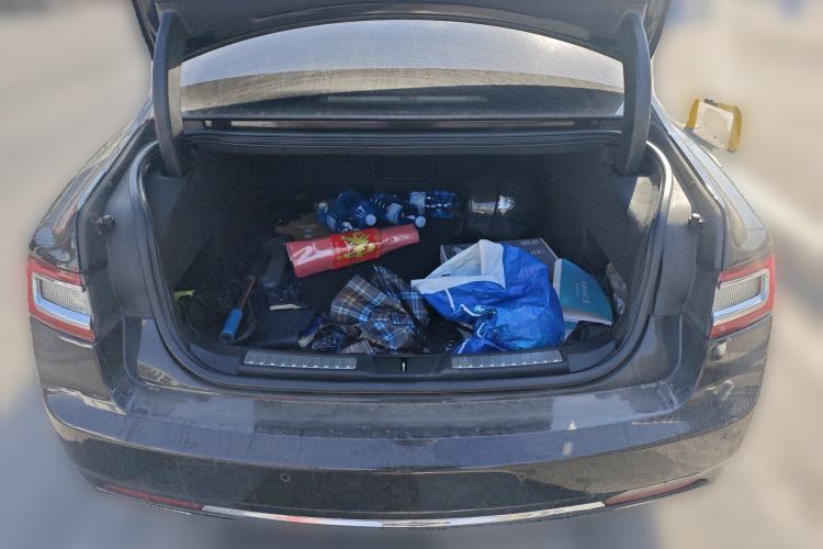 Used Lincoln Continental 2017 3.0T Four-Wheel Drive Prestige Edition Trunk