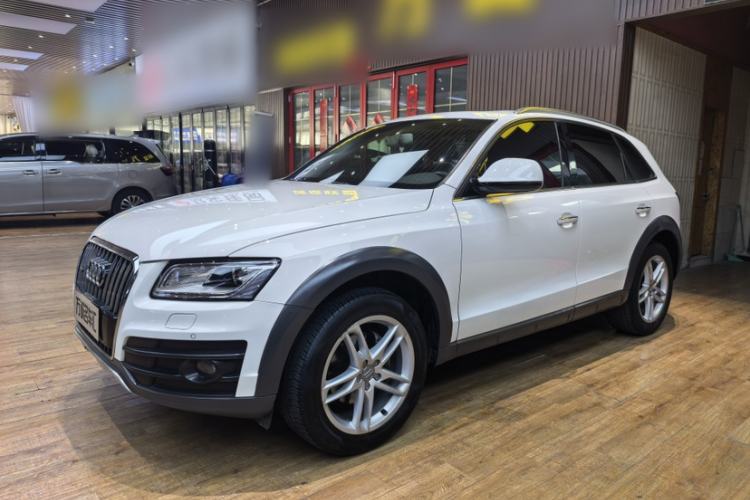 Used Audi Q5 2017 Plus 40 TFSI Technology Model