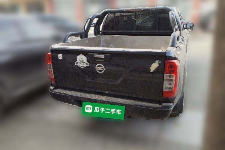 Used Nissan Navara 2017 2.5L Automatic 4x4 Luxury Edition QR25