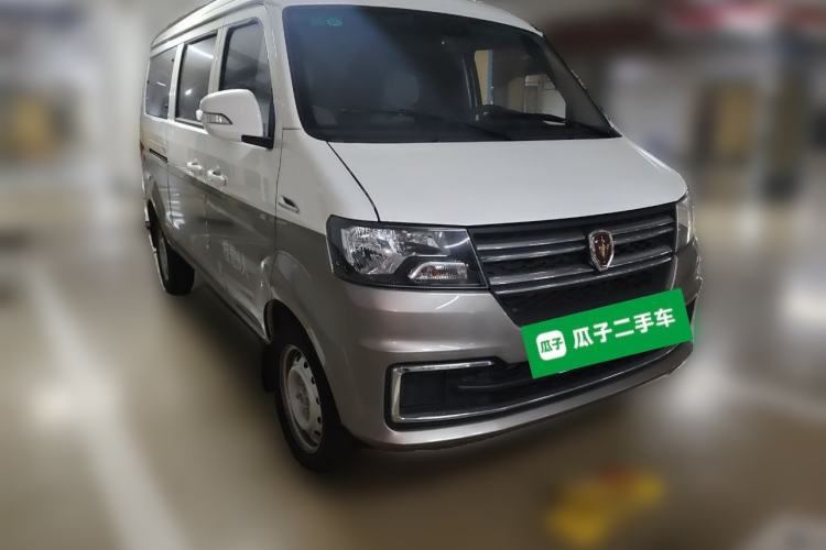 Used Jinbei Hiace X30 2024 1.5L Wealthy-Style Passenger Van 5/6/7 Seater