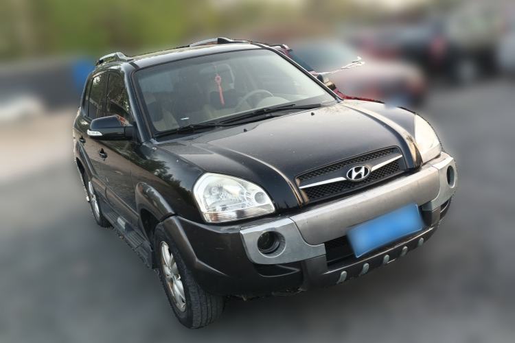 Used Hyundai Tucson 2009 2.0L Manual Two-Wheel Drive Comfort Version