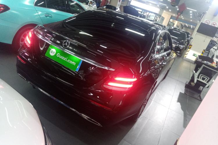 Used Mercedes-Benz E-Class 2018 E 300 L Sport Luxury Edition Rear Right 45 Deg