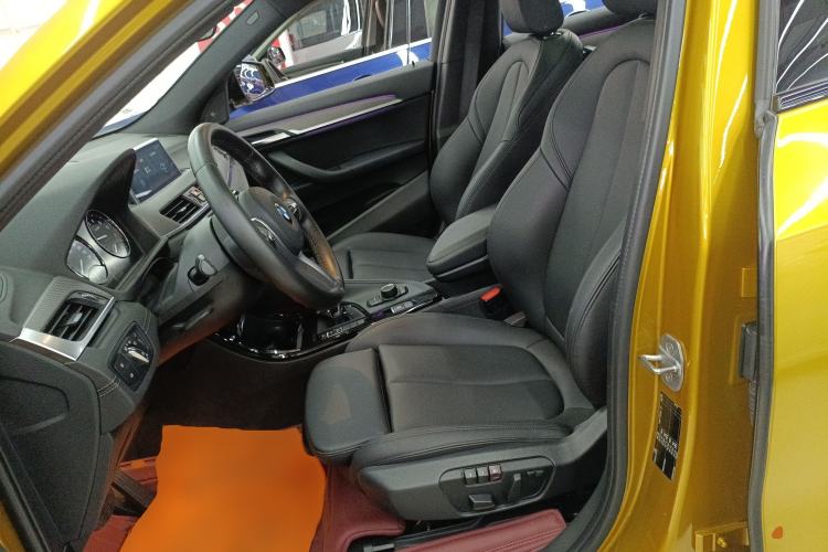 Used BMW X2 2019 sDrive25i Luxury Model with M Off-Road Package China VI Emission Standard
