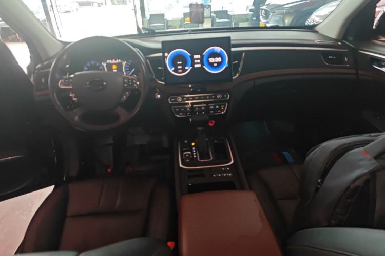 Used GAC Trumpchi GS8 2017 320T Two-Wheel Drive Luxury Smart Connectivity Version (7 Seats)
