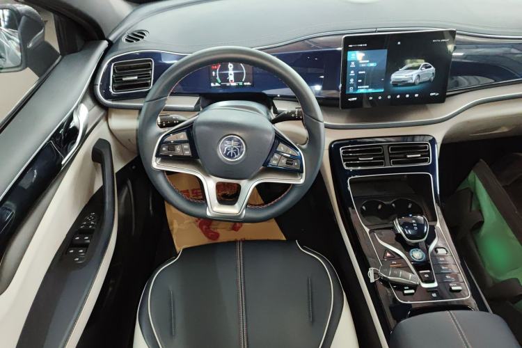 Used BYD Qin PLUS 2021 EV 500KM Luxury Model Steering Wheel