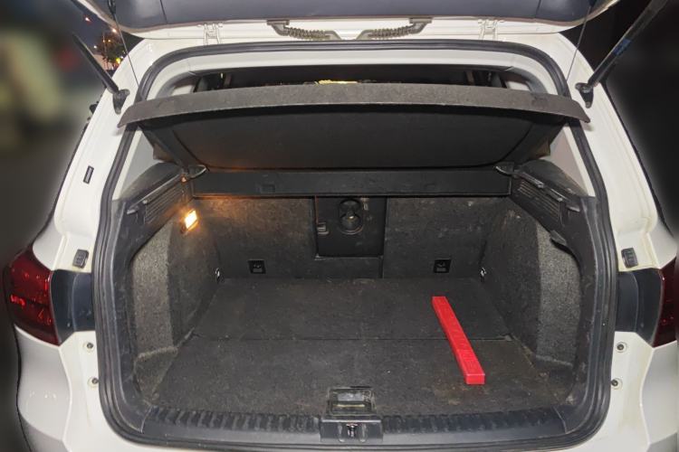 Used Volkswagen Tiguan 2016 280TSI Automatic Two-Wheel-Drive Silk Road Style Edition Trunk