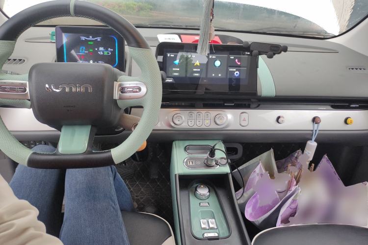 Used CHANGAN NEVO Lumin 2022 210km Sweet Edition Center Console