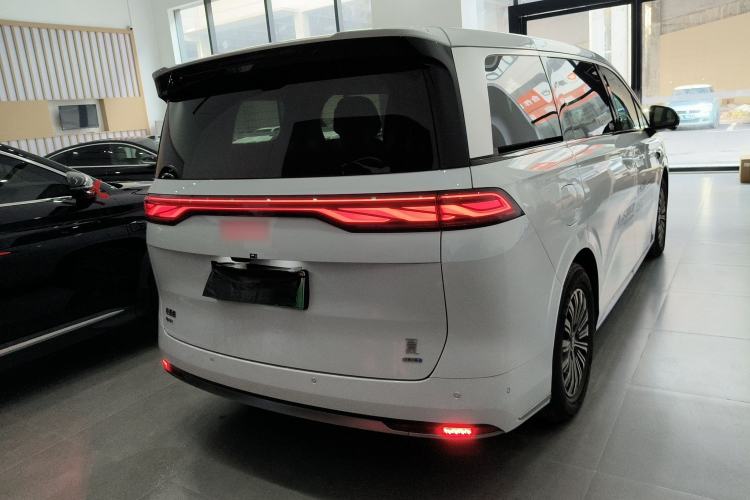 Used BYD Xia 2025 DM-i 1.5T 180km Beyond Edition
