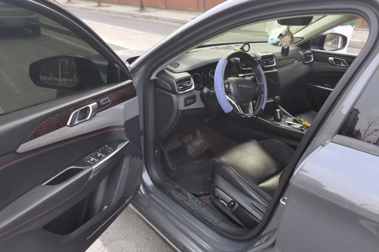 Used Lynk & Co 02 2018 1.5T DCT Two-Wheel Drive Pro Version China V Emission Standard
