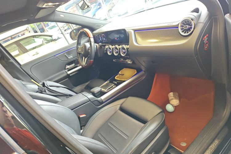 Used Mercedes-Benz GLA 2020 GLA 200 Right Front Seat