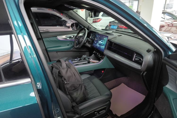 Used GAC Trumpchi GS8 2022 Flagship Series 2.0 TGDI Two-Wheel-Drive Prestige Edition (7 Seats)
