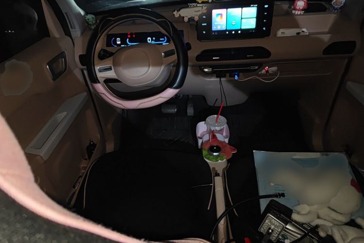 Used Geely Galaxy Panda 2023 Panda Mini 200km Endurance Bear
