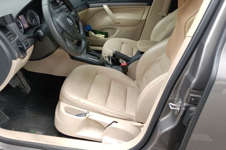 Used Skoda Octavia 2015 Classic Model 1.6L Automatic Yijie Version