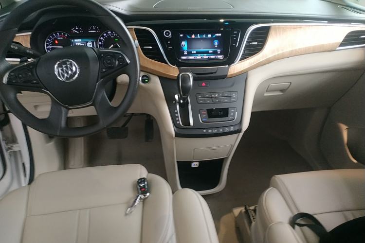 Used Buick GL8 2017 ES 28T Comfort Model China V Standard
